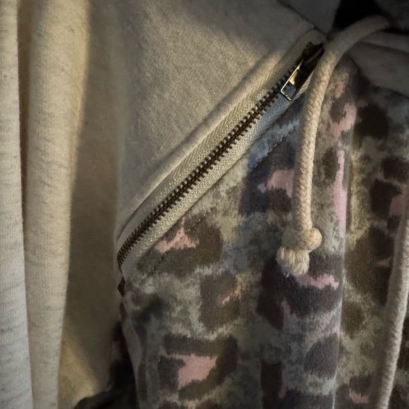 Vanilla Bay Double Hooded Hoody - Picture 4 of 5